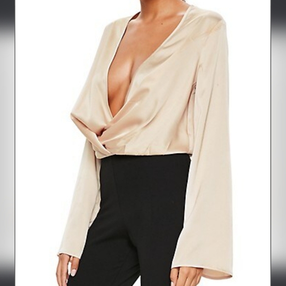 Missguided drape plunge flared sleeve bodysuit - Picture 2 of 7